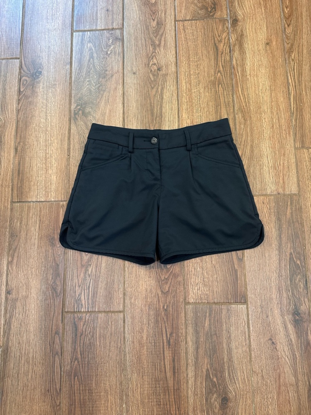 Puma Women's Black Shorts Pockets 4.5” Inseam Size 2